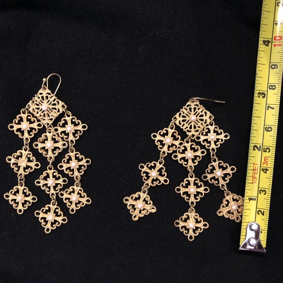 Filigree Gold and Pearl Chandelier Earrings - Picture 4 of 6
